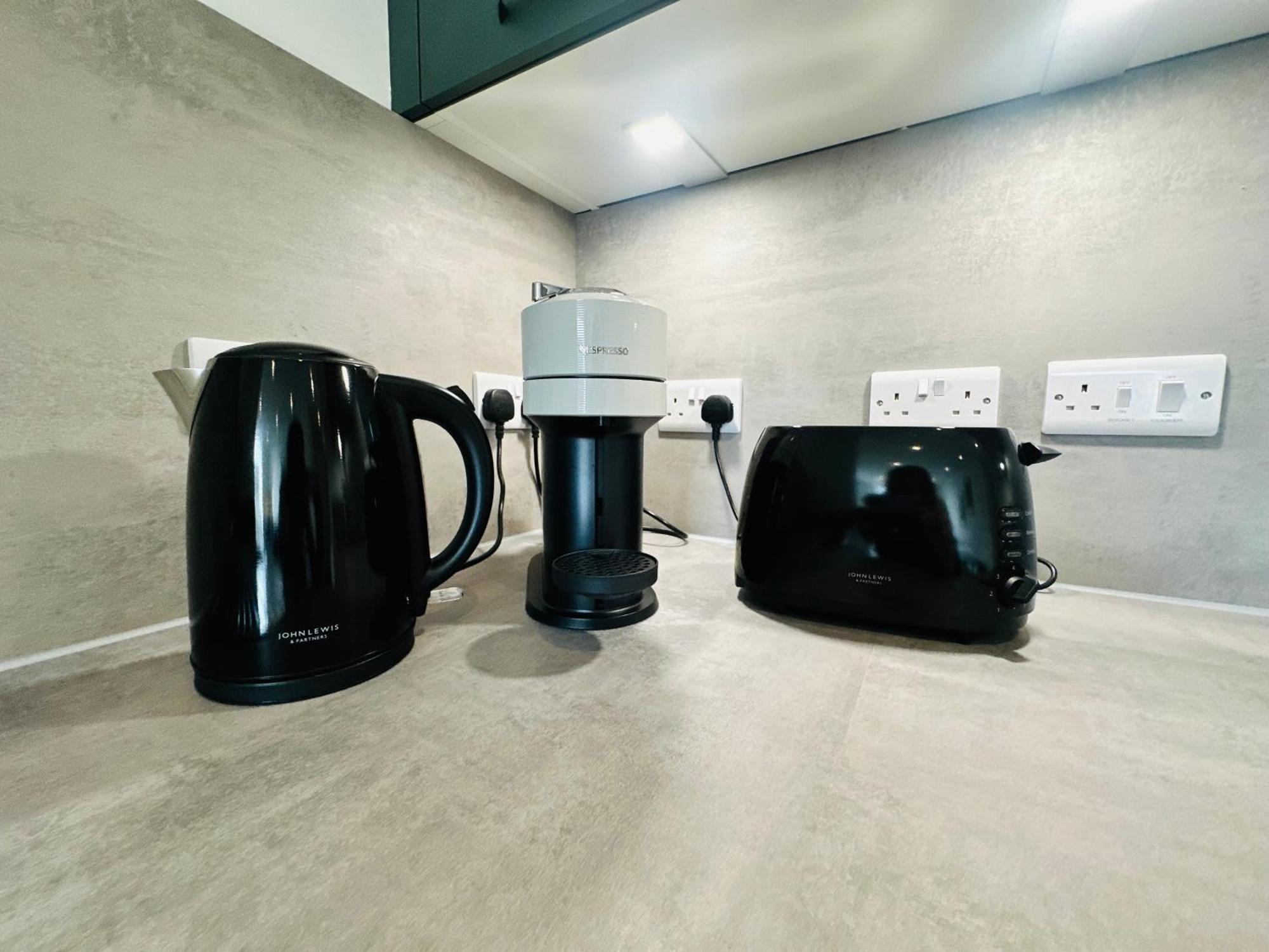 Barnet House Serviced Apartments Данфермлин Экстерьер фото
