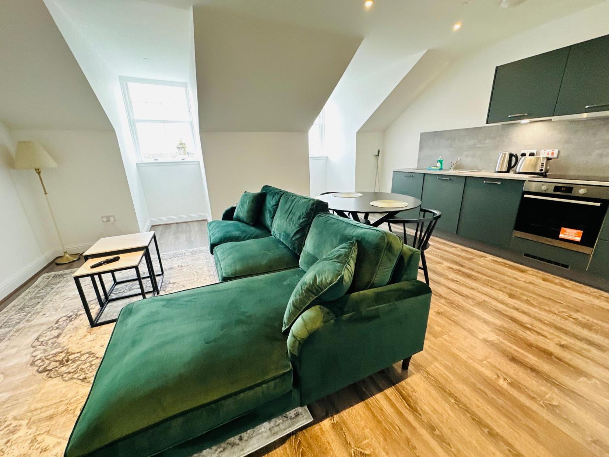 Barnet House Serviced Apartments Данфермлин Экстерьер фото