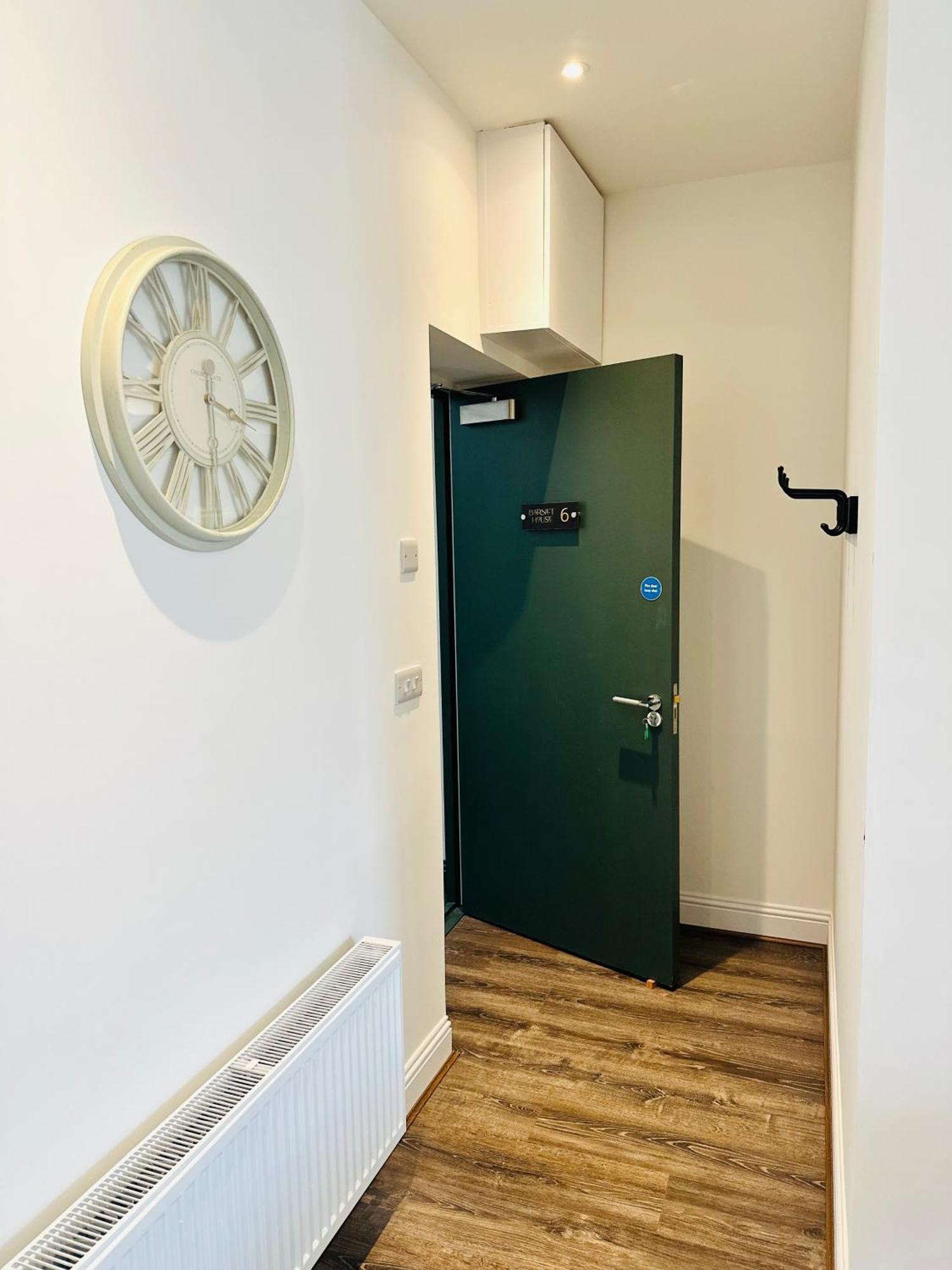 Barnet House Serviced Apartments Данфермлин Экстерьер фото