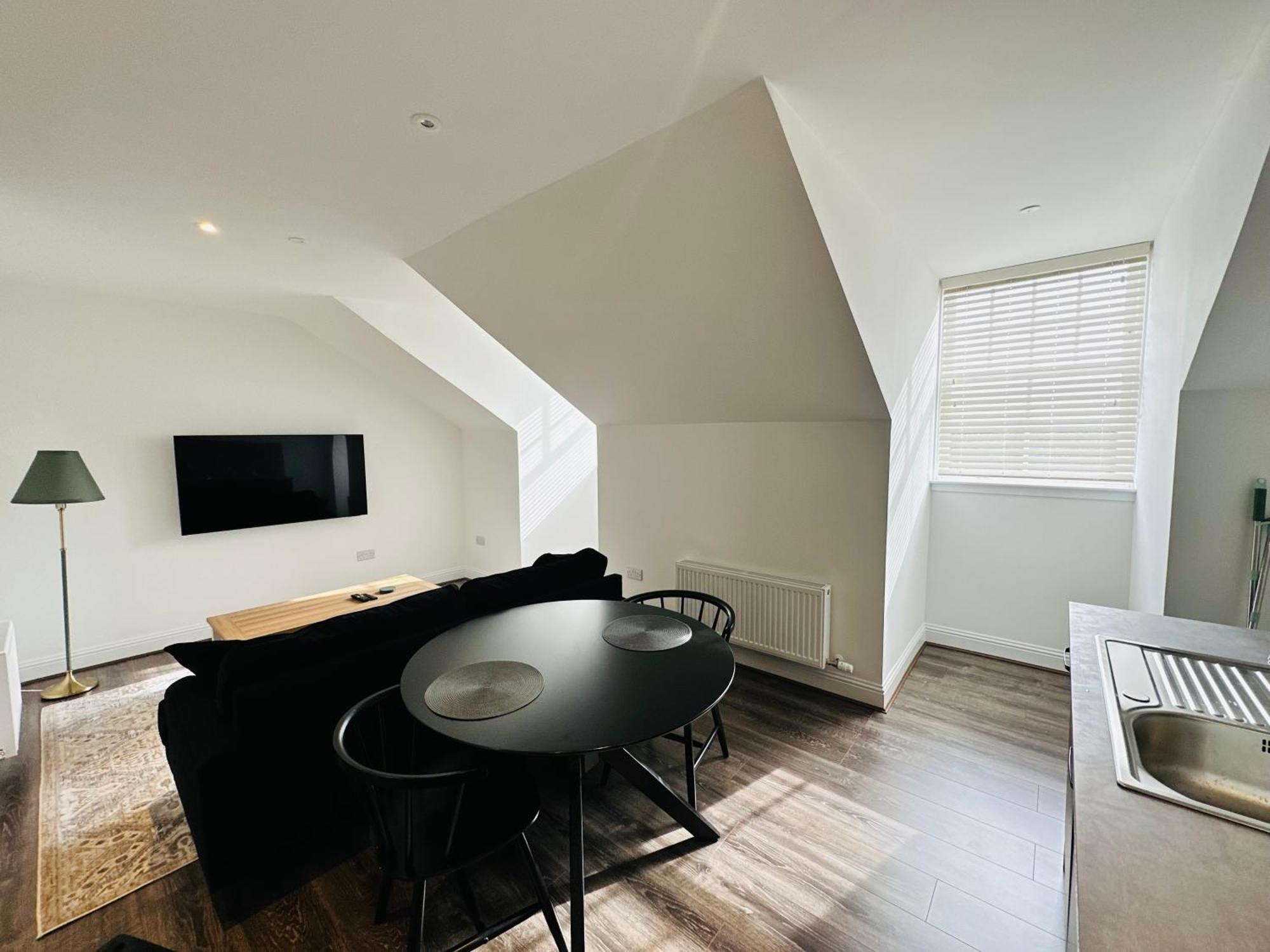 Barnet House Serviced Apartments Данфермлин Экстерьер фото