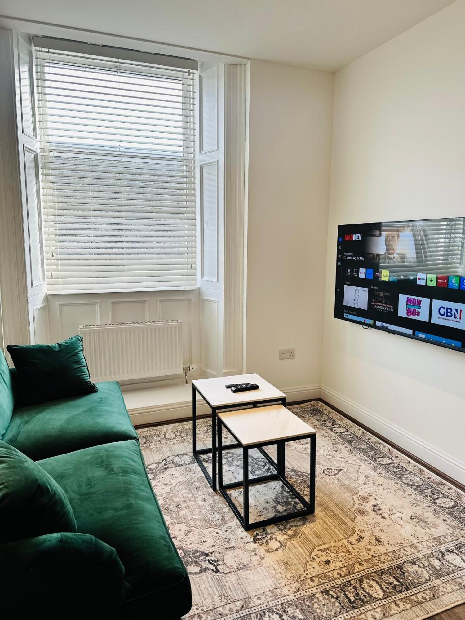 Barnet House Serviced Apartments Данфермлин Экстерьер фото